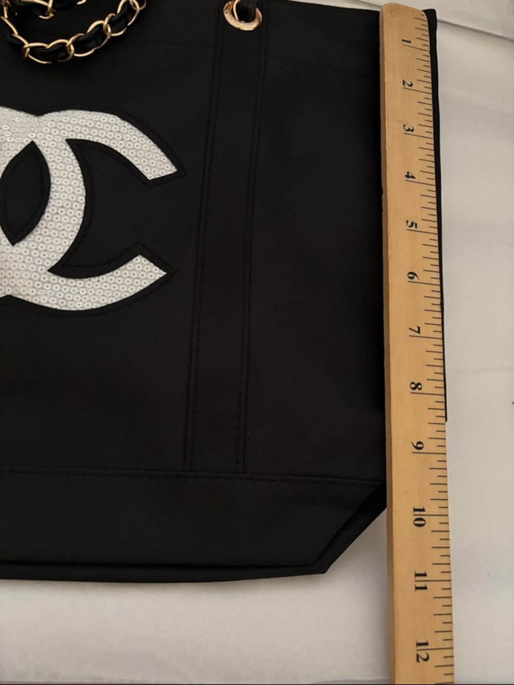 CHANEL VIP Tote Bag - Picture 7 of 8